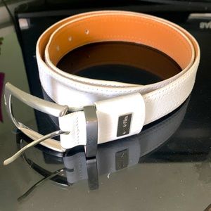 Men’s white Gflex Nike belt 32